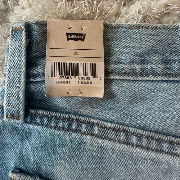 Women’s Levi's Icon Woven Minutes Denim Mini Skirt, size 25 - Picture 8 of 8